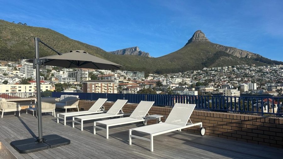 1 Bedroom Property for Sale in Sea Point Western Cape